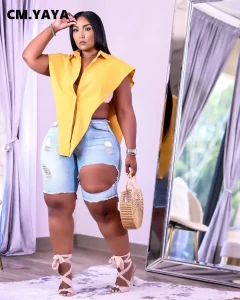 CM.YAYA Plus Size Women Ripped High Waist Knee Length Zipper Fly Jeans 2022 New Summer Sky Blue Denim Shorts - Image 3