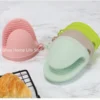 1pc Silicone Heat Resistant Gloves Clips Insulation Non Stick Anti-slip Pot Bowel Holder Clip Cooking Baking Oven Mitts - Image 3