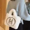 Women's Boutiques 2021 Winter Plush Tote Bag Chains Fur Luxury Designer Handbag Furry Crossbody Bags Soft Fluffy Bag Women Purse
