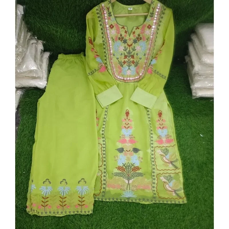 Green Kurti Pant Dupatta Hand Embroidered Three Piece Set of Flowers and Plants Classic Ethnic Clothing