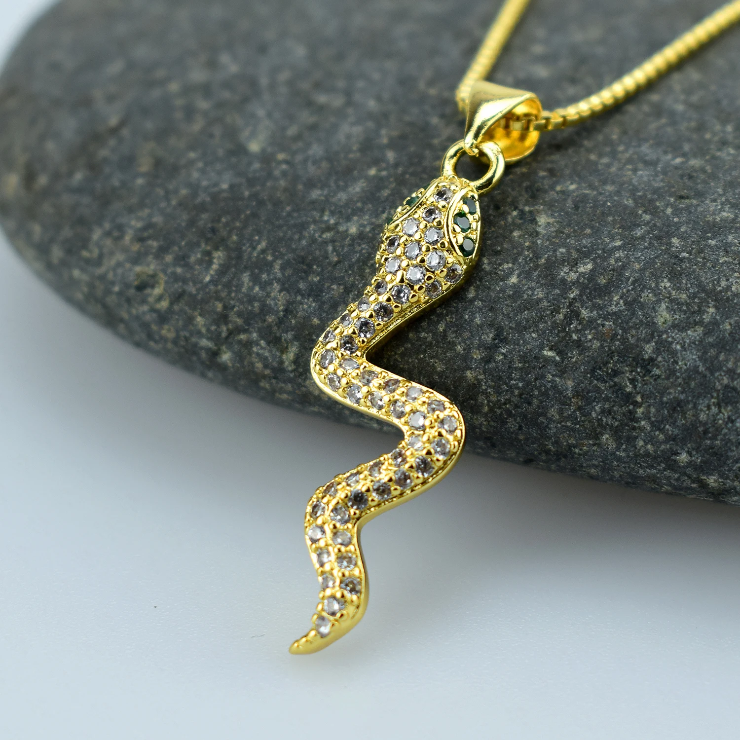 Punk Hiphop Gold Color Snake Necklace Choker for Women India Jewelry Vintage Animals Cobra Necklace Clavicle Collar