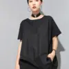 [EAM] Women Back Hem Irregular Big Size Casual T-shirt New Round Neck Short Sleeve Fashion Tide Spring Summer 2024