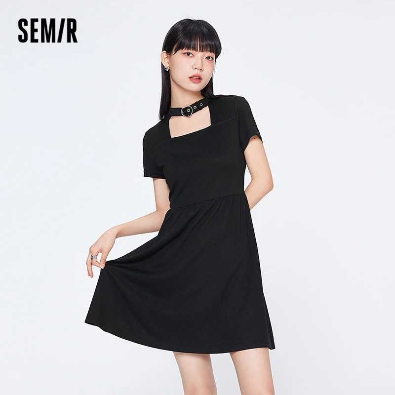 SEMIR Dress Women Slim Sexy Fried Street 2022 Summer New Short-Sleeved Knitted Dresses Sweet And Cool Little Black Dress