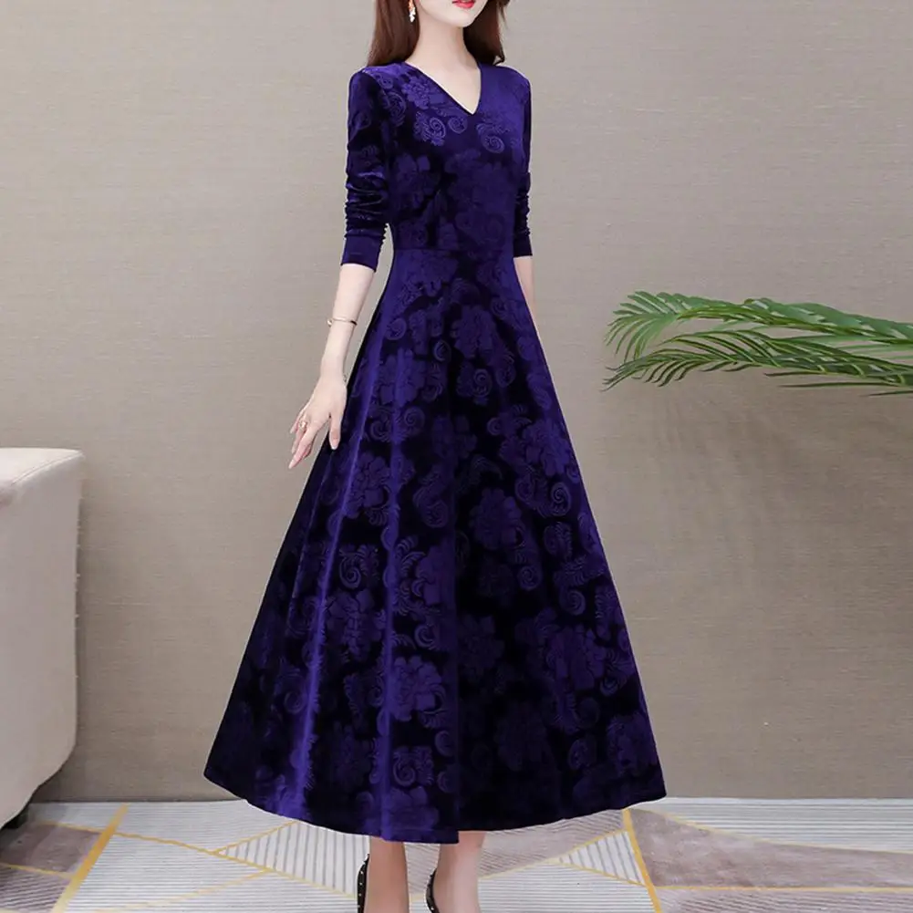 Maxi Dress V Neck Comfortable Warm Spring Autumn Pleated Loose Hem Solid Color Velvet Maxi Dress Women Dress for Office