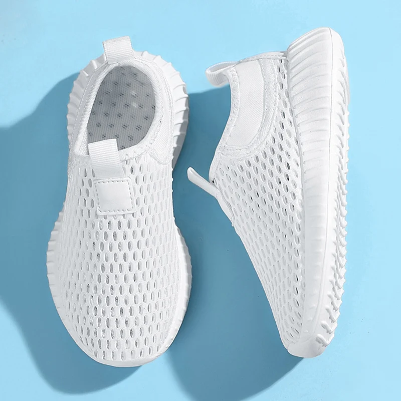 Kids Shoes Summer Comfortable Breathable Boys Girls Unisex Mesh Shoes Soft Slip On Sneakers Children's Sports Shoes