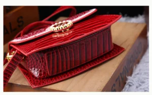 Fashion Diamonds Women Handbags 2023 Red Genuine Leather Lady Shoulder Messenger Bag Crocodile Pattern Portable Shell Tote Bags - Image 4