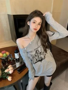 Korean Fashion Sexy Grunge Clothes Y2k Punk Top Slant Shoulder Loose O-neck Long Sleeve Tshirt Harajuku Printed Graphic Tee - Image 4