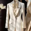 High-End Eye-Catching Small Blazer 2024 European High Fashion Chic Style Elegant Waist-Cinching White Blazer Women's Top Coat