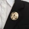Greatera Trendy Women's Brooch Irregular Folded Round Metal Pins Gold Silver Color Brooches Accessories Party Jewelry Gift