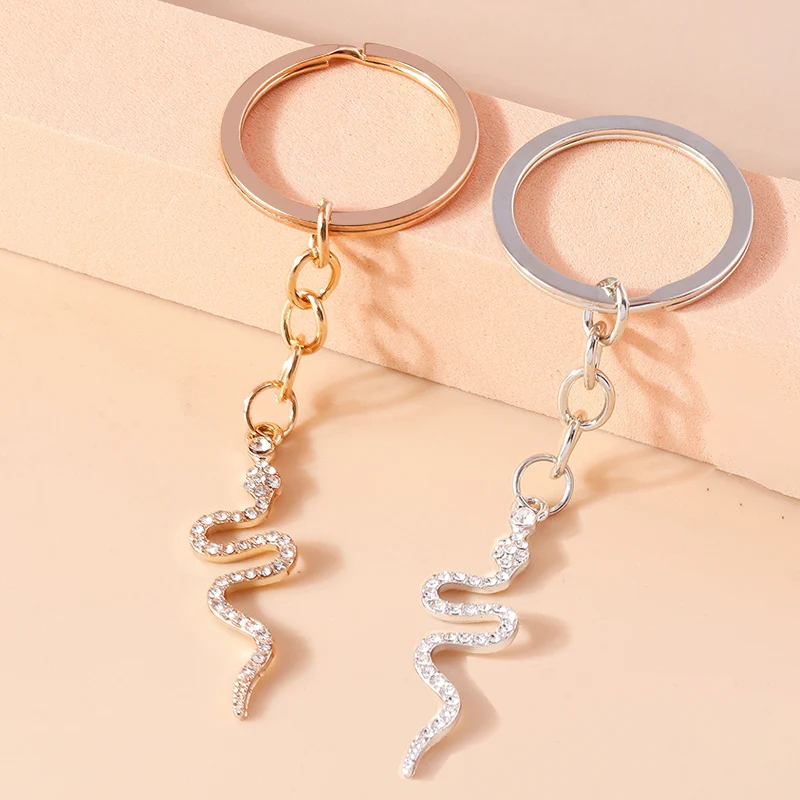 Delicate Crystal Snake Keychain Rhinestone Animal Key Ring Pendants for Car Key Holder Handbag Decor Charms DIY Jewelry Gifts