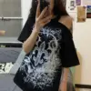 Grunge Off Shoulder T-Shirt Women Streetwear Hip Hop Goth Casual Harajuku Y2k Aesthetic Tops Tees Vintage Printed Clothes 2025