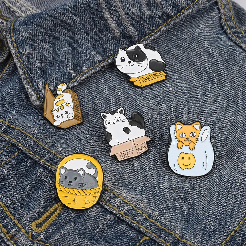Brooch Planet Cat Box Cat Bottle Cat Enamel Alloy Clothing Accessories Backpack Brooch Badge Lapel Pin Cartoon Cute Cat
