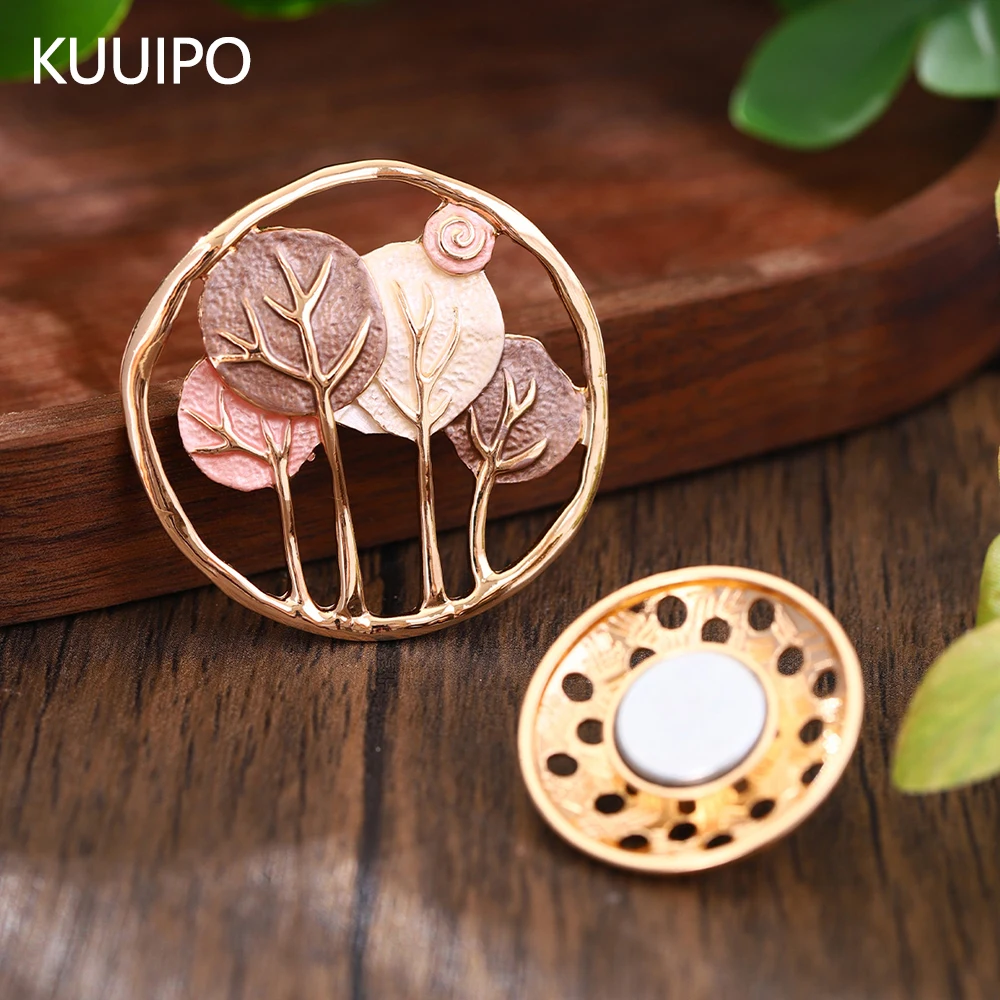 Fashion Drip Oil Leaf Magnetic Buckle Brooches for Women Accessories New Trendy Gold Color Brooch Party Prom Jewelry Gift