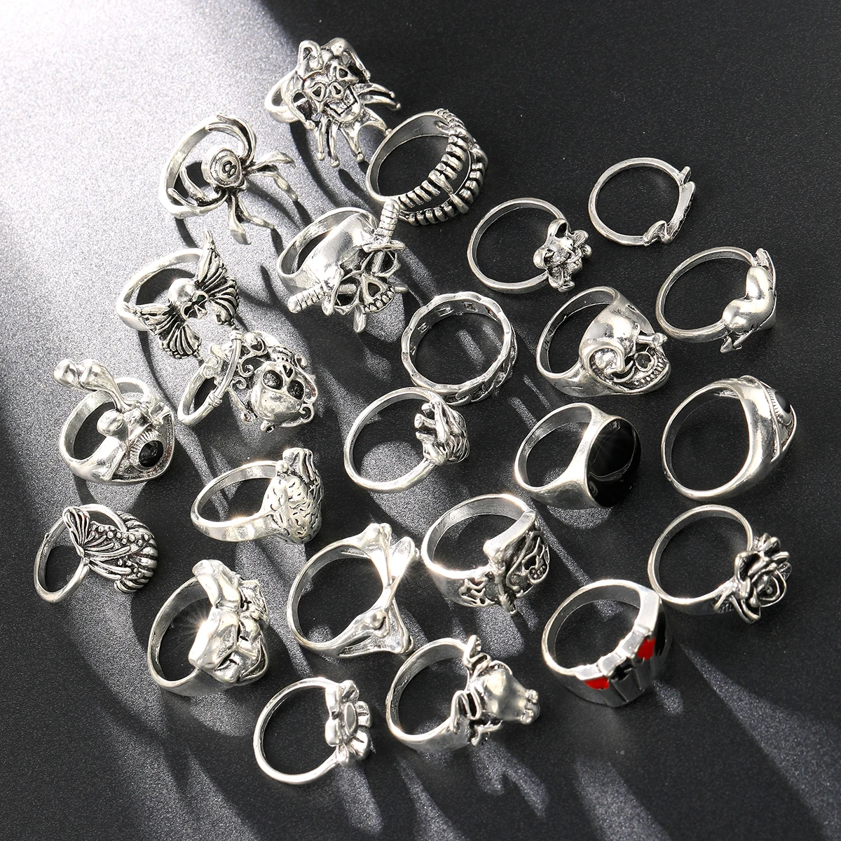 24 Pcs Gothic Skeleton Unisex Ring Set Punk Grunge Butterfly Frog Woman Man Jewelry Hip Hop Party Street Ring Accessories Gift - Image 4