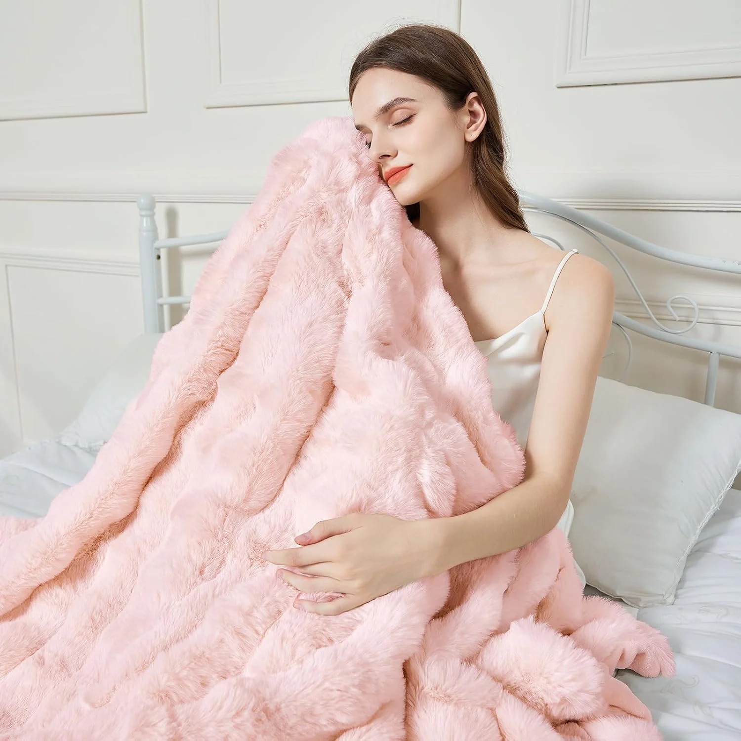 Soft Cozy Faux Fur Rabbit Blanket, Warm Thick for Bed Sofa Office, Elegant Home Decor, Perfect Gift, Durable and Versatile - Image 2