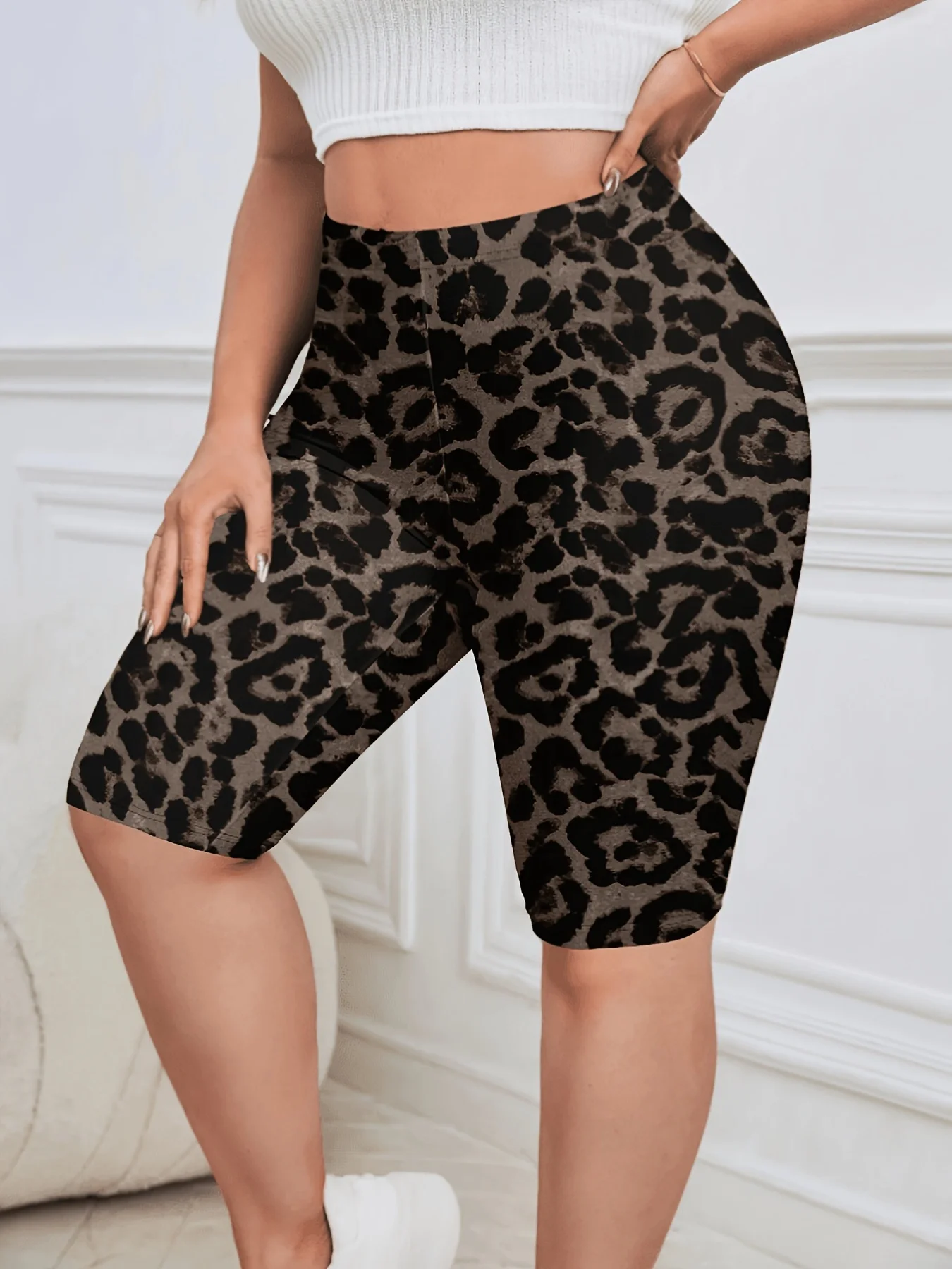 Plus Size Women Elastic Waist Leopard Print Bermuda Leggings - Image 5
