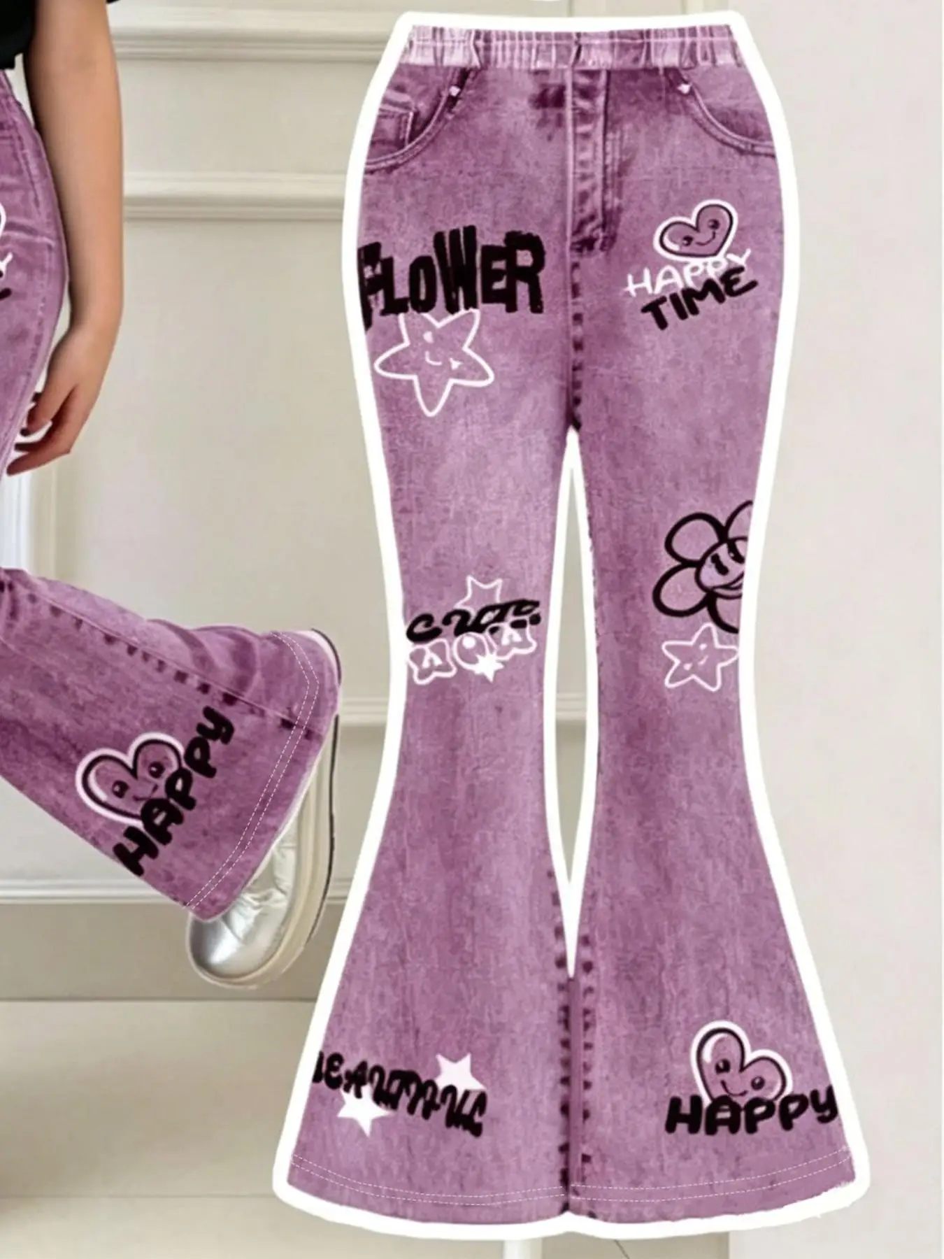 Girls' Summer Casual Outfit: Black Short-Sleeve Top with Smiley Face Print + Purple Flared Pants with English Print, Two-Piece Set Suitable for Ages 3 and Above, Versatile Clothing for Home and Outings - Image 5