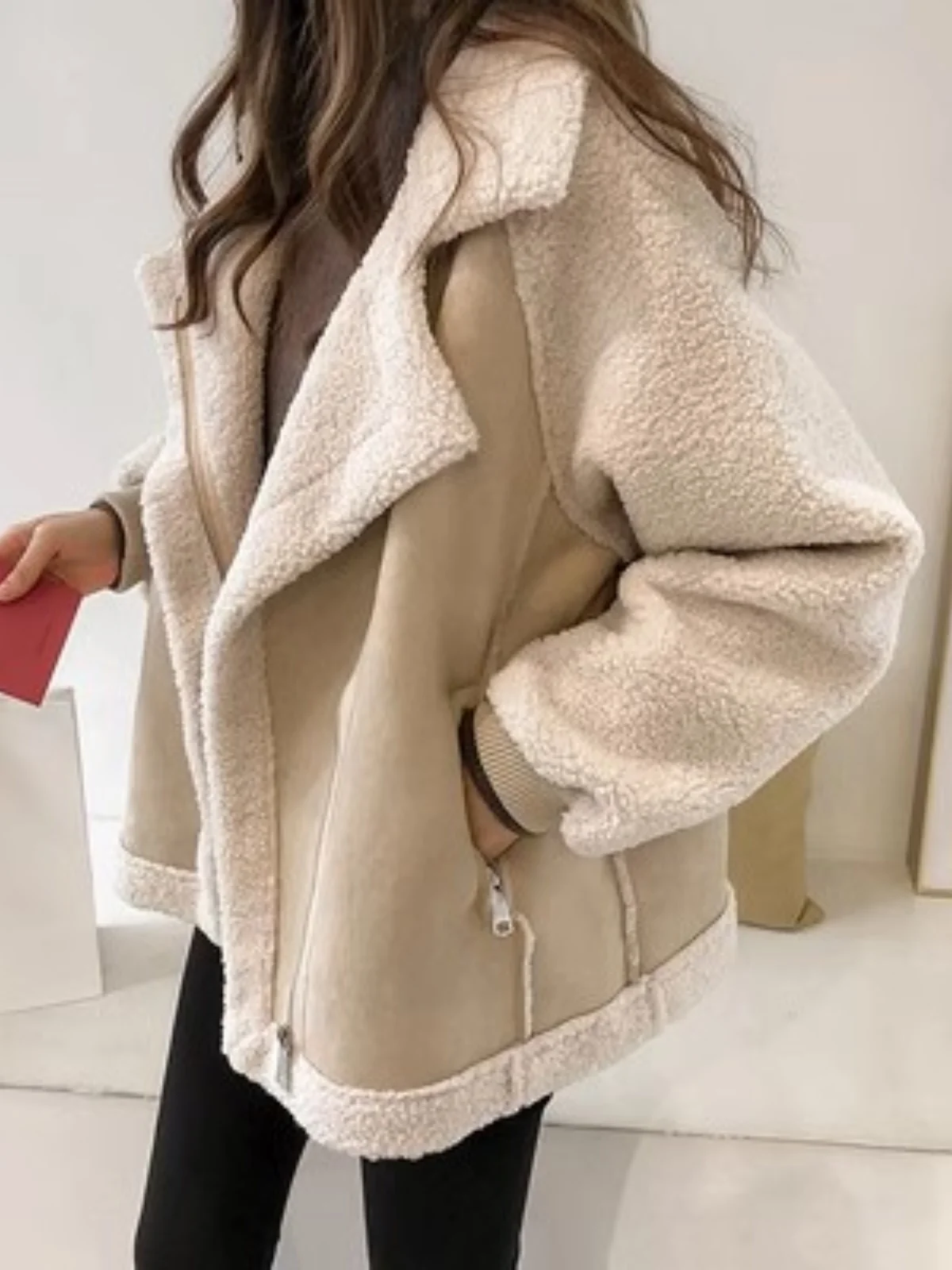 Chic Double-Sided Lamb Fur Jacket Loose Motorcycle Style Women's Coat Vintage Windbreaker Long Sleeve Zipper Closure Color