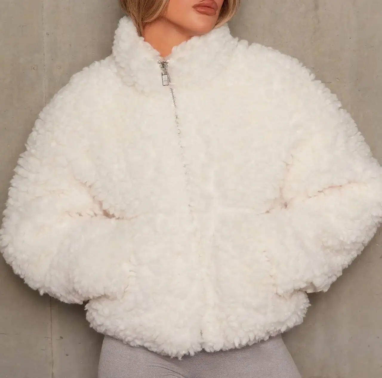 2026 Autumn Winter Fur Clothing New Warm Thicken Plush Cardigan Short Jacket Lamb Wool Coat Women Outwear