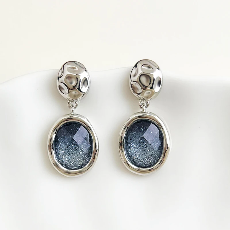 2026 New Trend Women's Small Hanging Earrings Oval Pendants Starry Sky Shiny Gradient Silver Color Uneven Metal Top Earrings